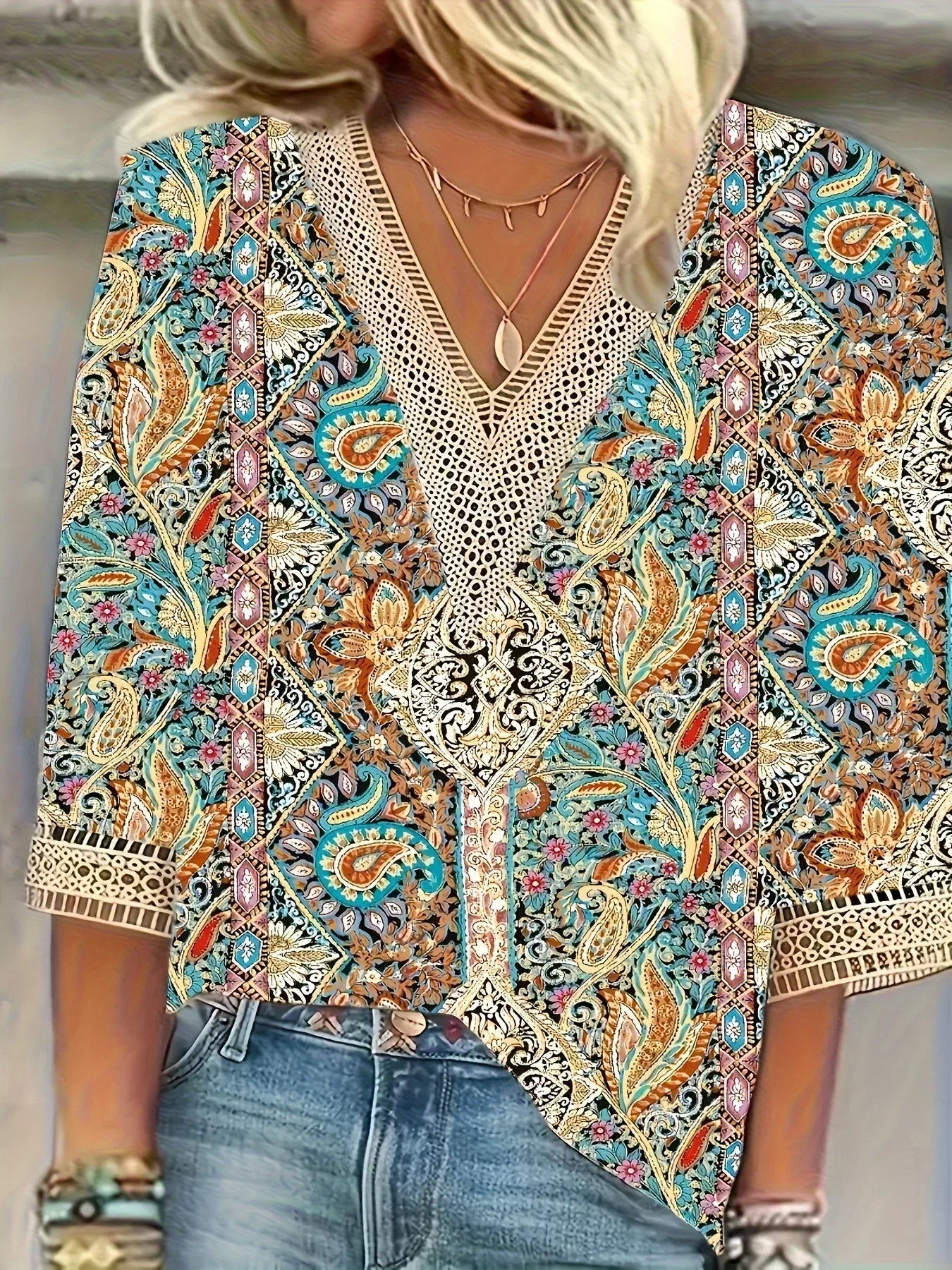 Janine | Mujer Blusa con Escote en V de Encaje