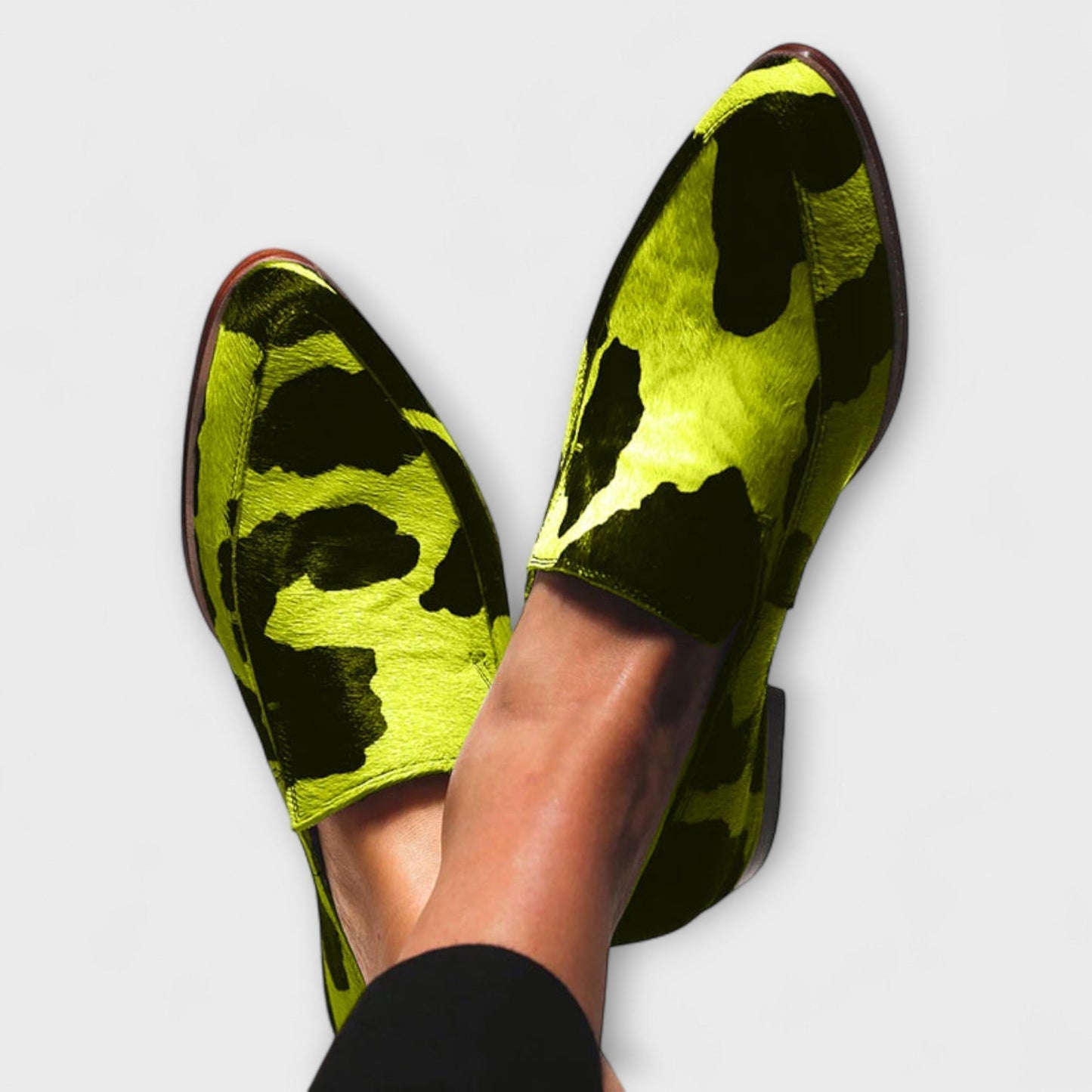 Paloma | Mujer Zapatos en Punta con Estampado de Vaca