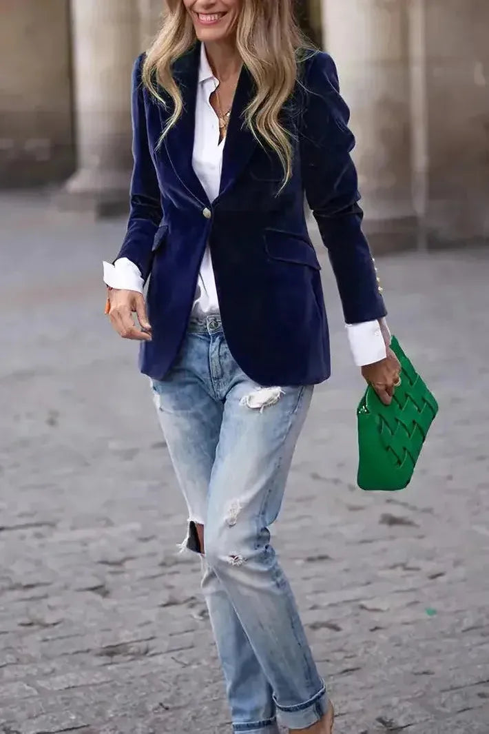 Victoria | Mujer Blazer Estructurado con Botones Dorados