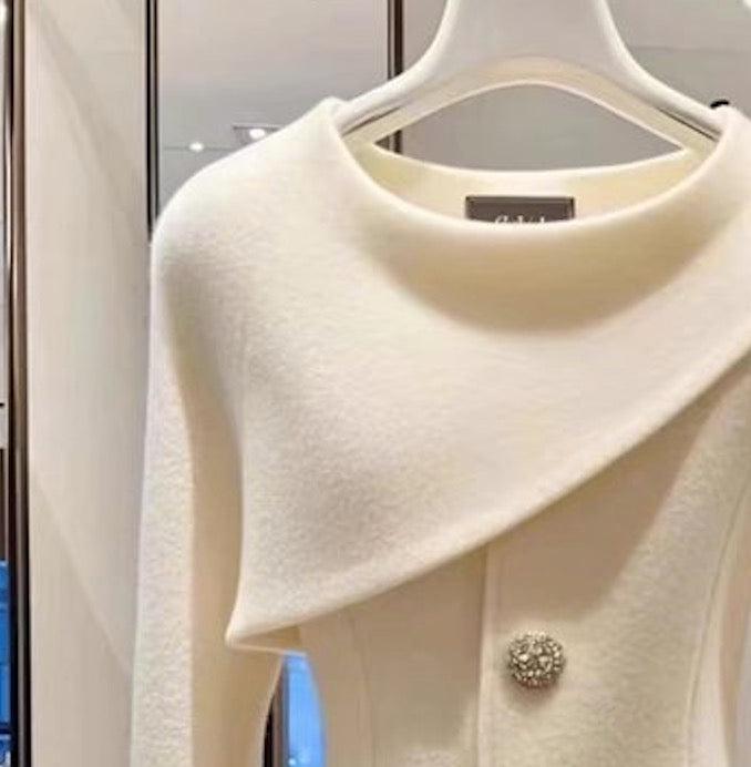 Tina | Mujer Blazer Asimétrico Entallado con Botones