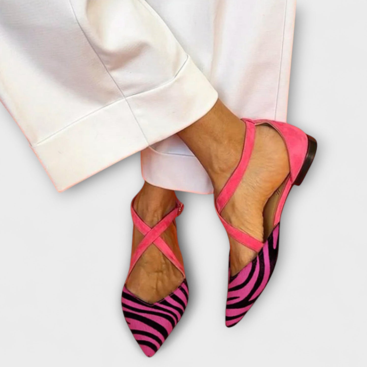 Fenna | Mujer Sandalias Planas con Tiras Cruzadas y Estampado de Cebra