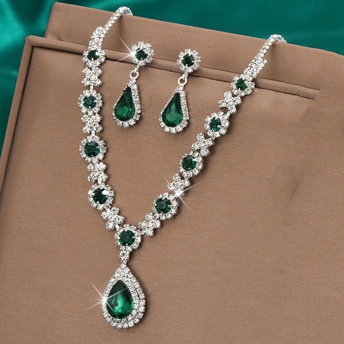 Gwenelivra | Mujer Conjunto de Collar y Pendientes con Zirconia
