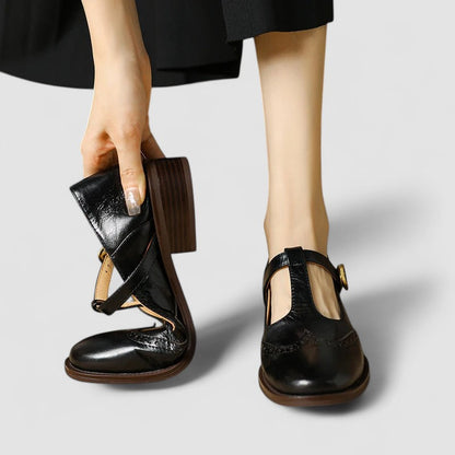 Nicole | Mujer Zapatos con Tira en T y Detalles de Brogue