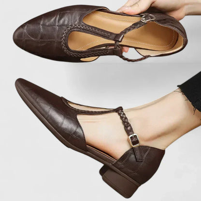Colette | Mujer Zapatos de Tacón Bajo con Tira en T y Hebilla