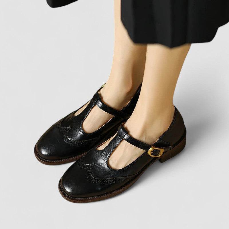 Nicole | Mujer Zapatos con Tira en T y Detalles de Brogue