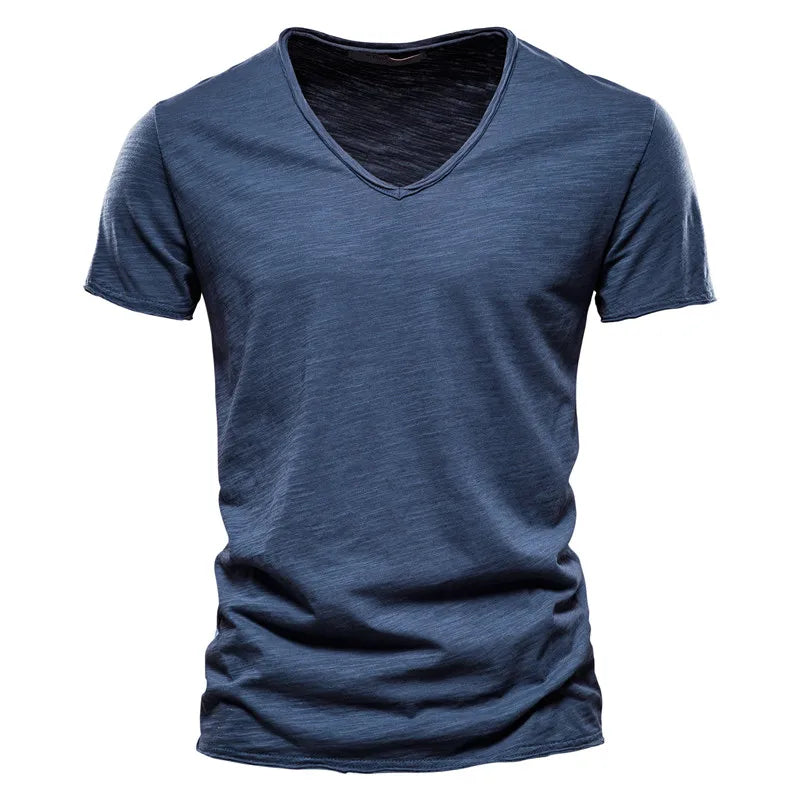Léon | Hombre Camiseta Básica de Algodón con Escote en V