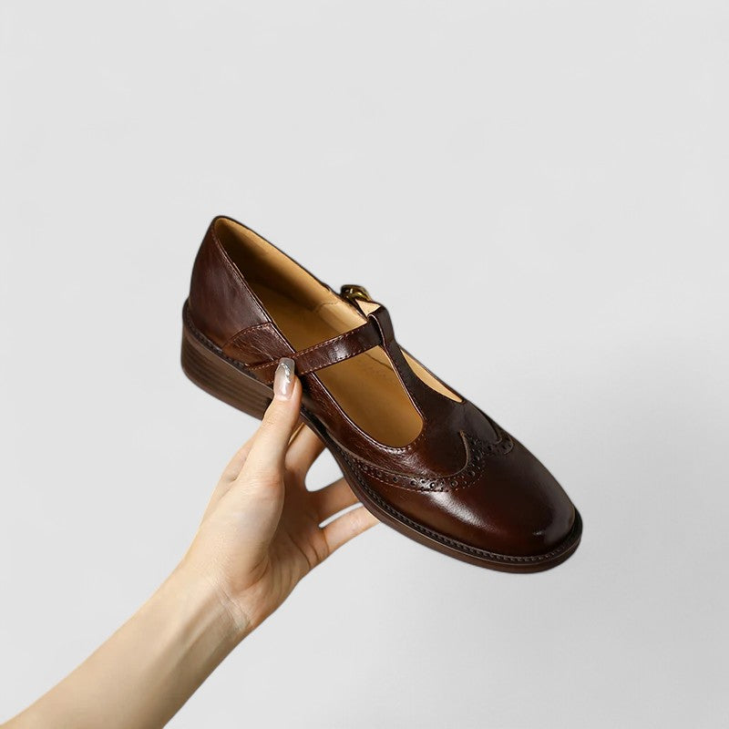 Nicole | Mujer Zapatos con Tira en T y Detalles de Brogue
