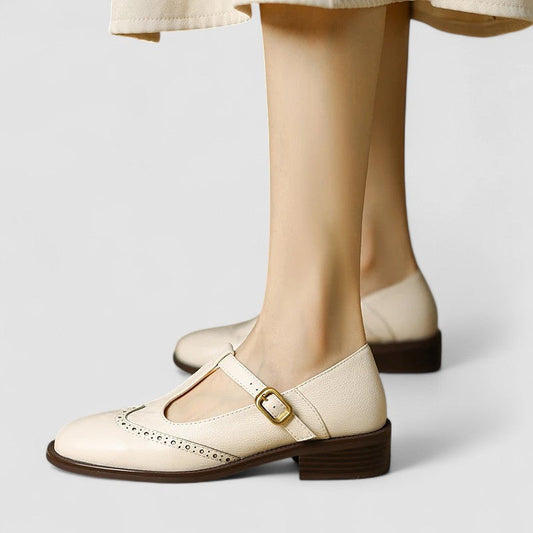 Nicole | Mujer Zapatos con Tira en T y Detalles de Brogue