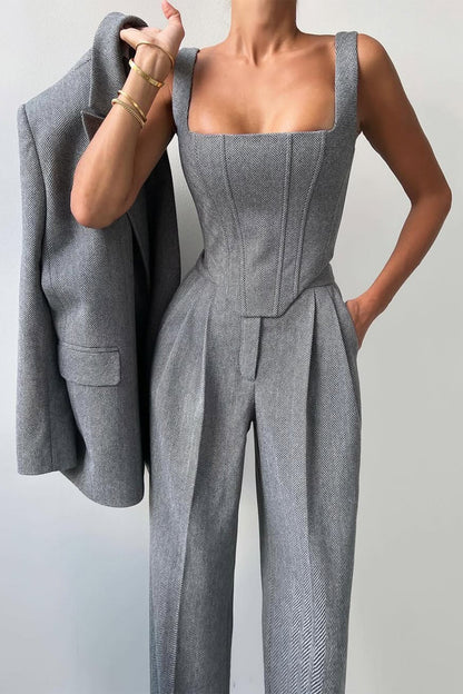 Roos | Mujer Conjunto de Tres Piezas con Blazer Estructurado