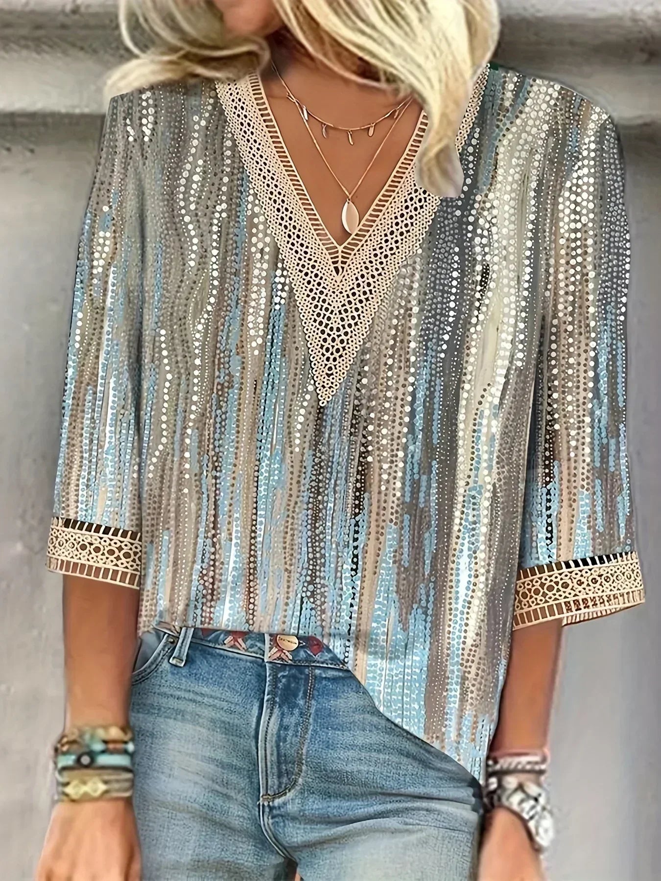 Janine | Mujer Blusa con Escote en V de Encaje
