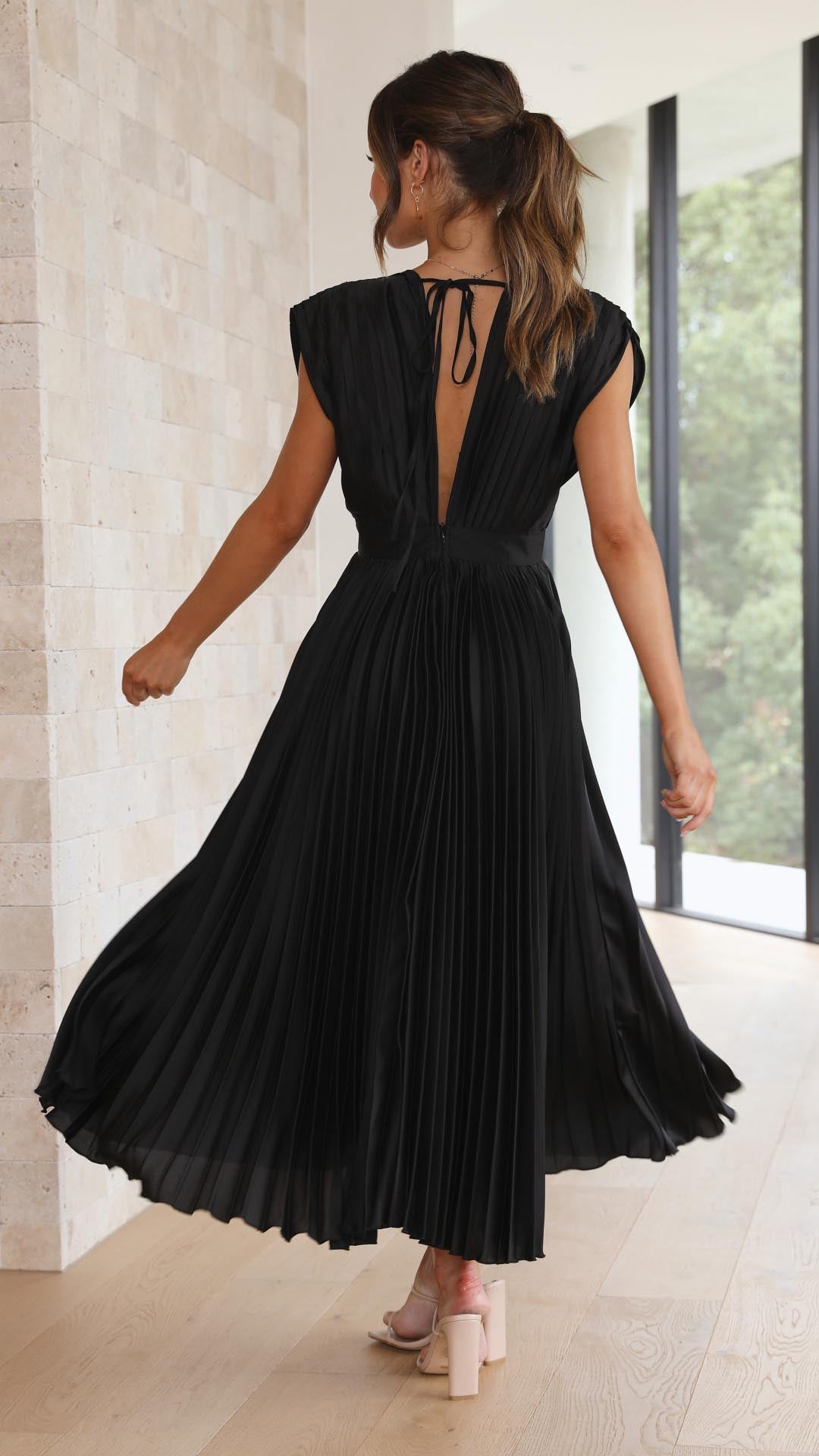Charlene | Mujer Vestido Maxi Plisado con Escote en V