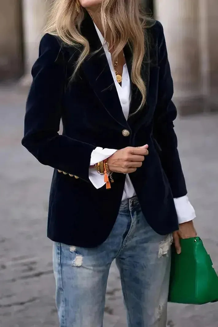 Victoria | Mujer Blazer Estructurado con Botones Dorados
