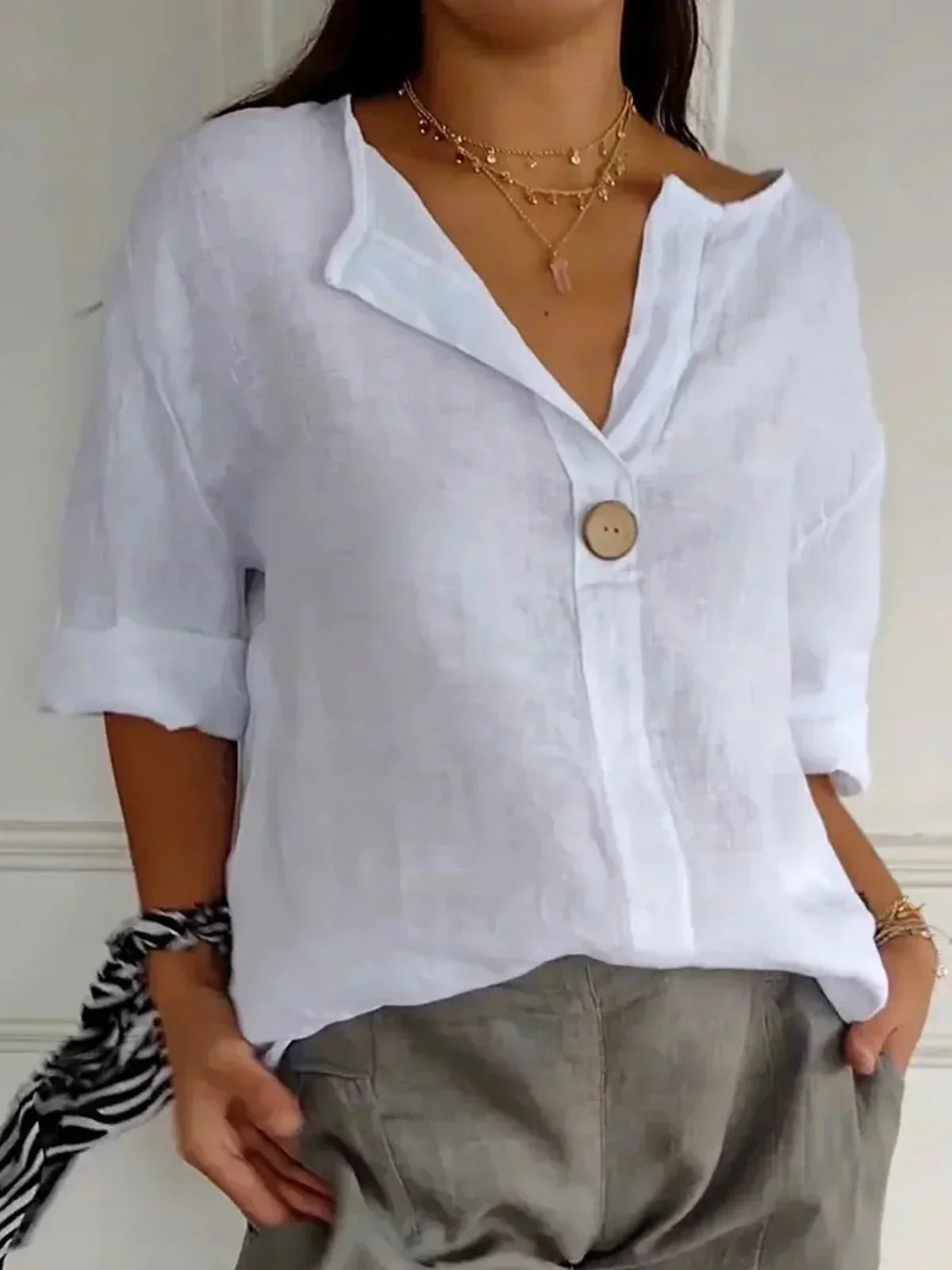 Jelka | Mujer Blusa Fluida con Botones Refinada