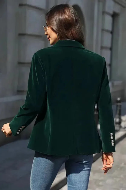 Victoria | Mujer Blazer Estructurado con Botones Dorados