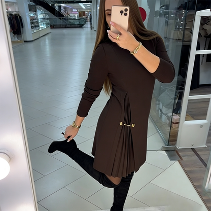 Ellie | Mujer Mini Vestido Estructurado con Panel Plisado Asimétrico