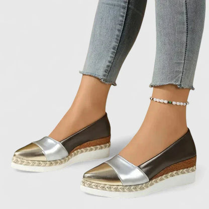 Janine | Mujer Espadrilles de Cuña Metalizada con Punta Cerrada