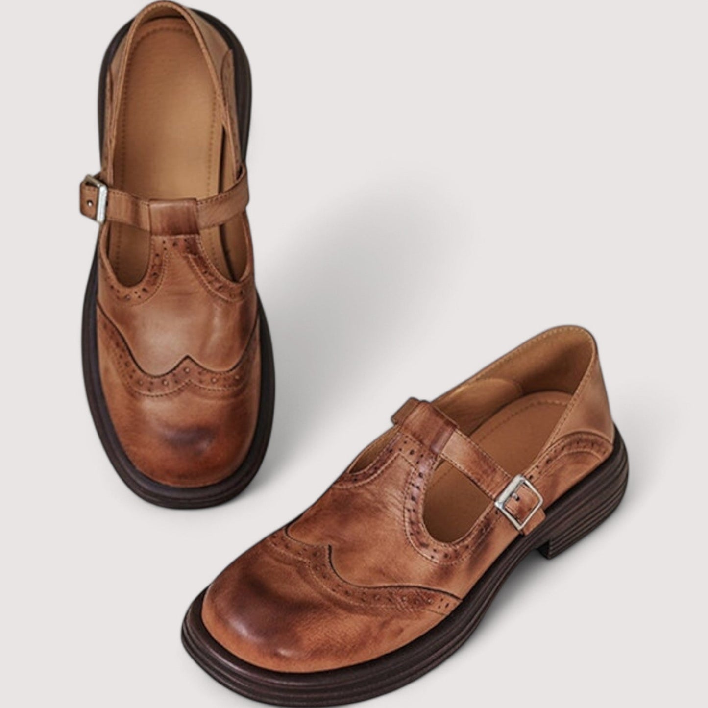 Camille | Mujer Zapatos con Tira en T y Detalles de Brogue