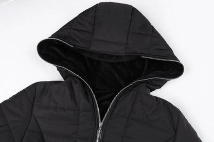 Valeria | Mujer Chaqueta de Invierno Entallada con Capucha y Forro